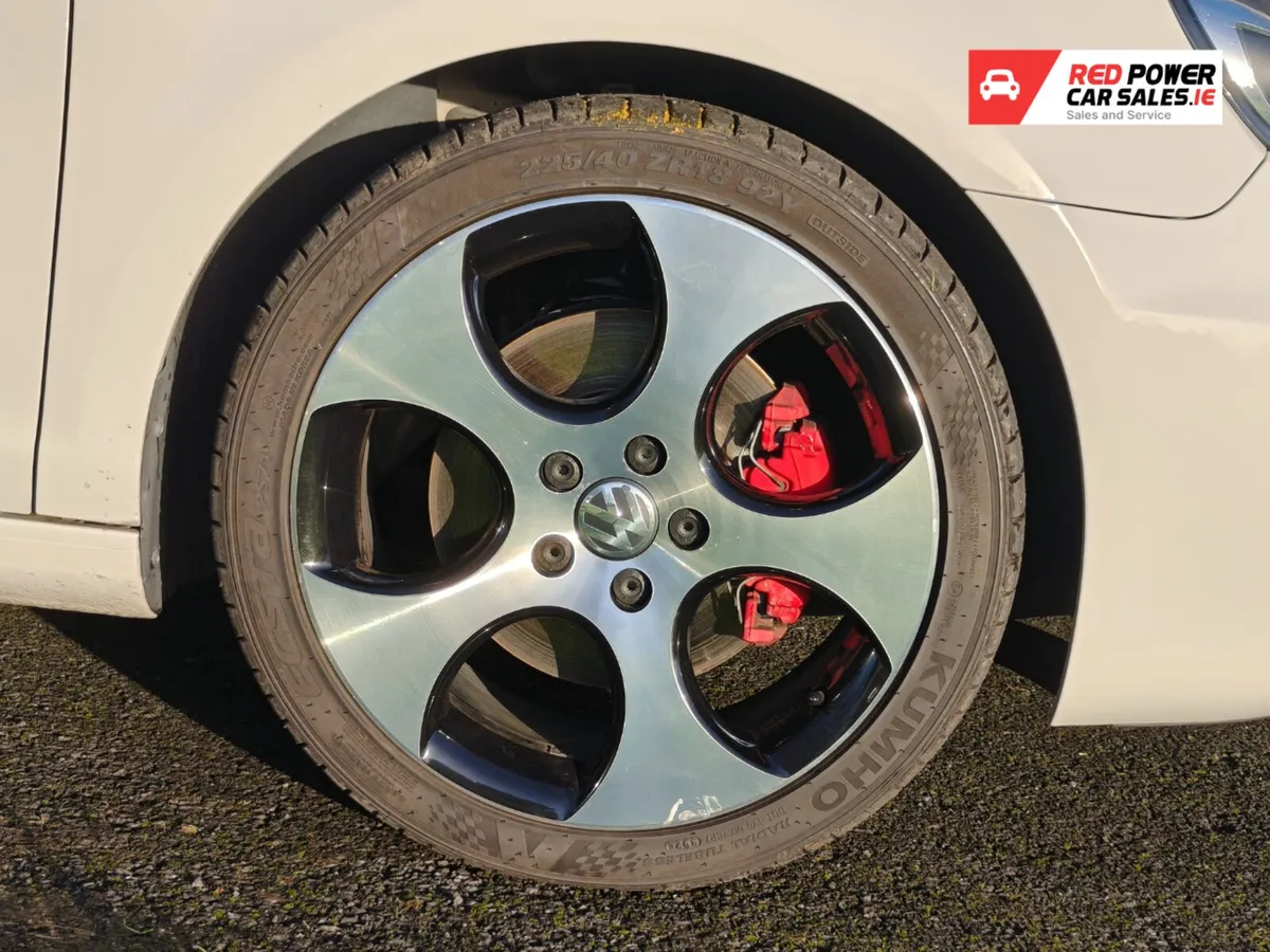 VOLKSWAGEN GOLF GTI 2.0 TSI DSG AUTO - Image 4