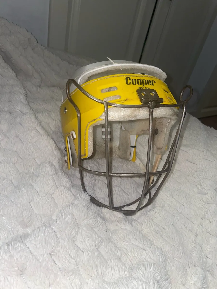 Old style long hoop hurling helmet guard - Image 1