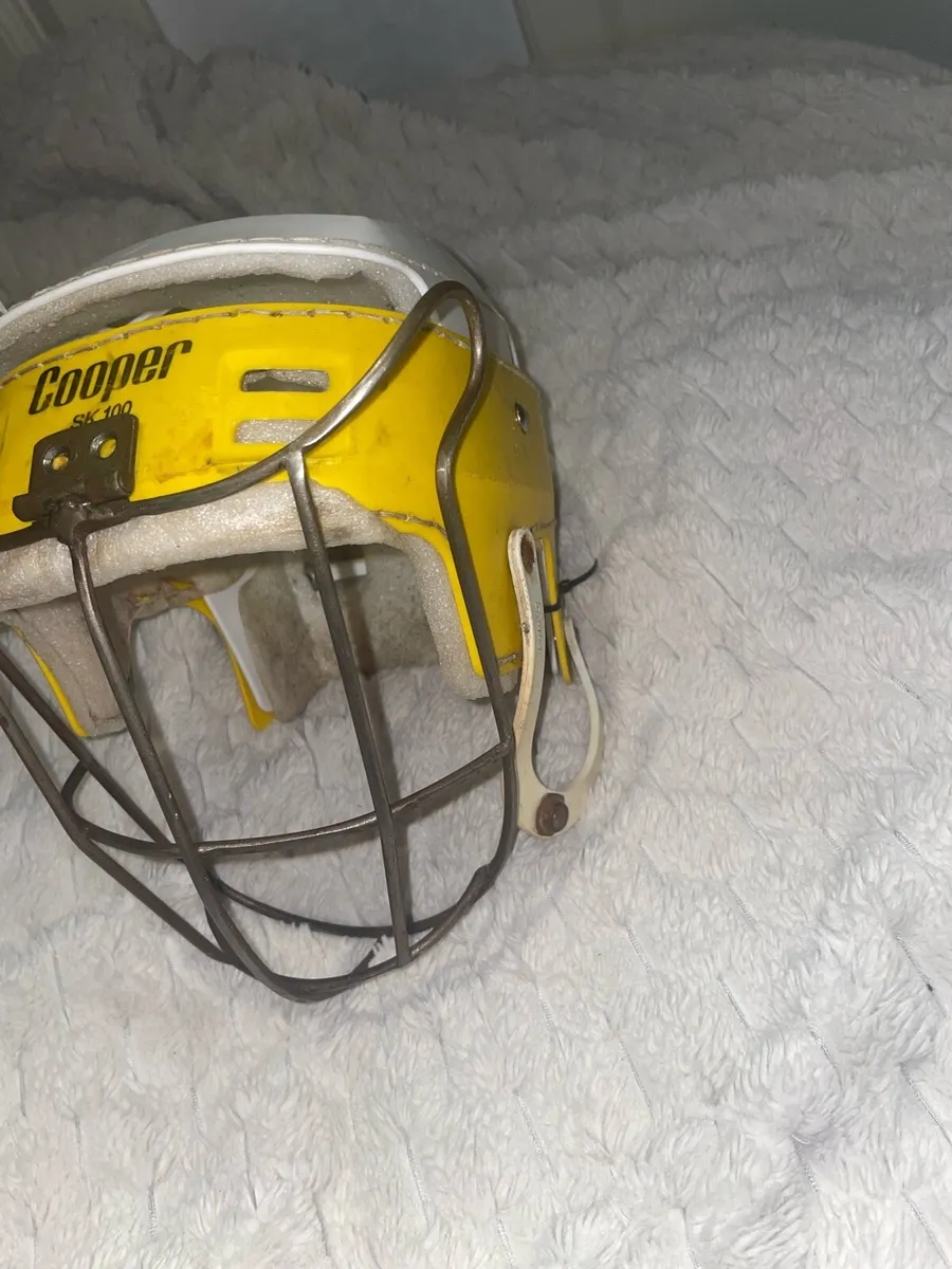 Old style long hoop hurling helmet guard - Image 3