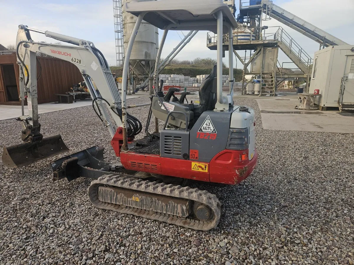 Takeuchi TB219 Mini Digger QH  (2013) - Image 4
