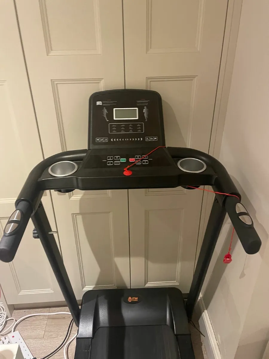 Treadmill Power Track 3000 - As new - Image 2