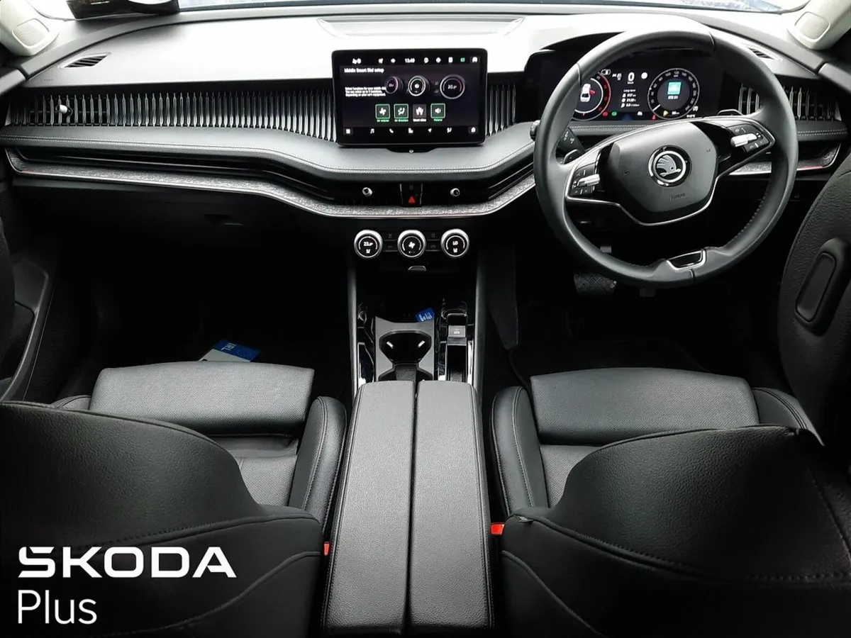 Skoda Superb **VERY TOP SPECS** EXCLUSIVE COLOUR** - Image 2