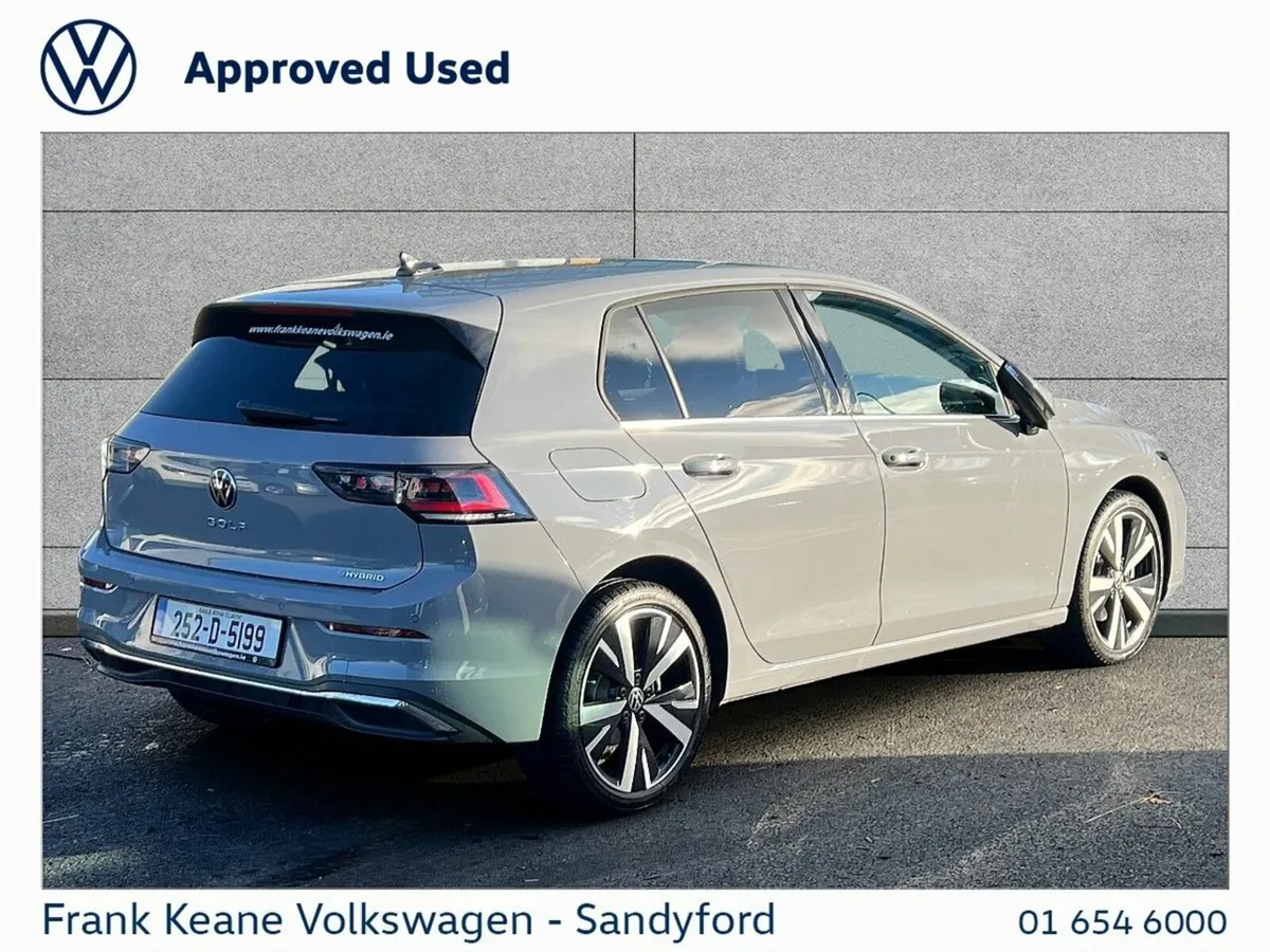 Volkswagen Golf *EX Demo* *STYLE* 1.5 TSI PHEV 204 - Image 3