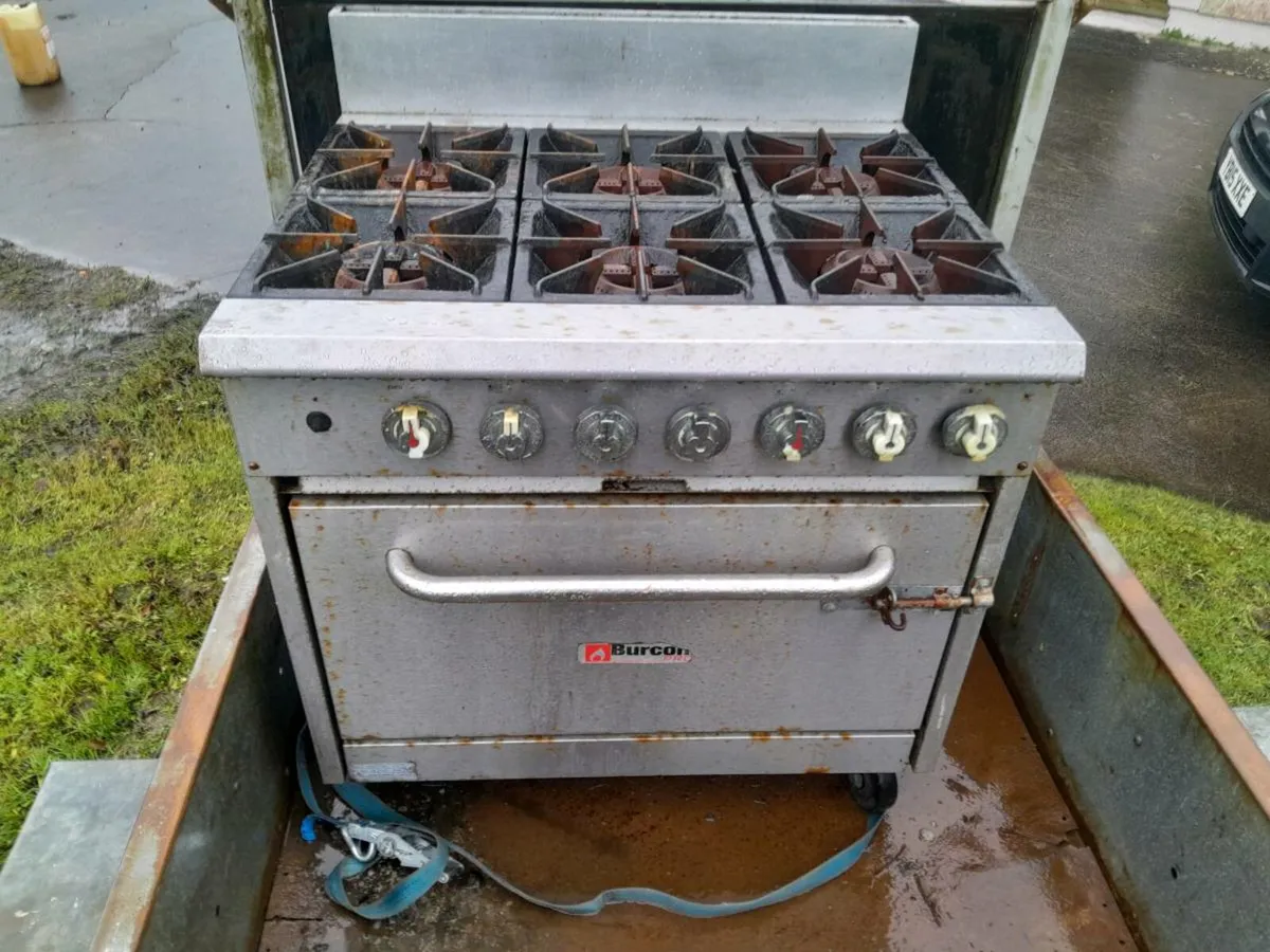 Gas cooker - Image 1