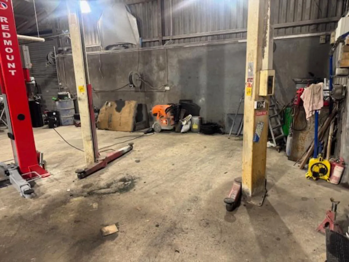 Koni 3 Tonne Hydraulic Lift in working order - Image 2