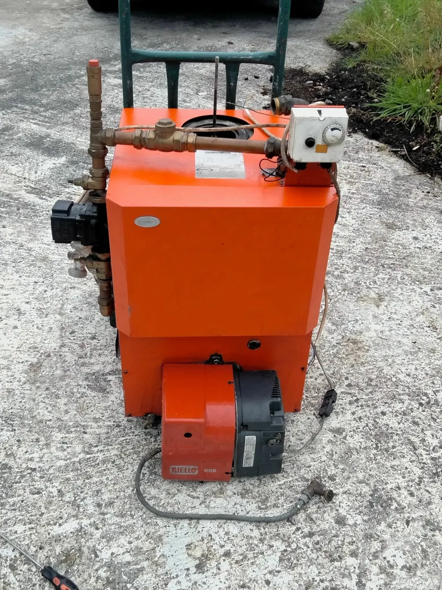 Grant condensing boiler - Image 1