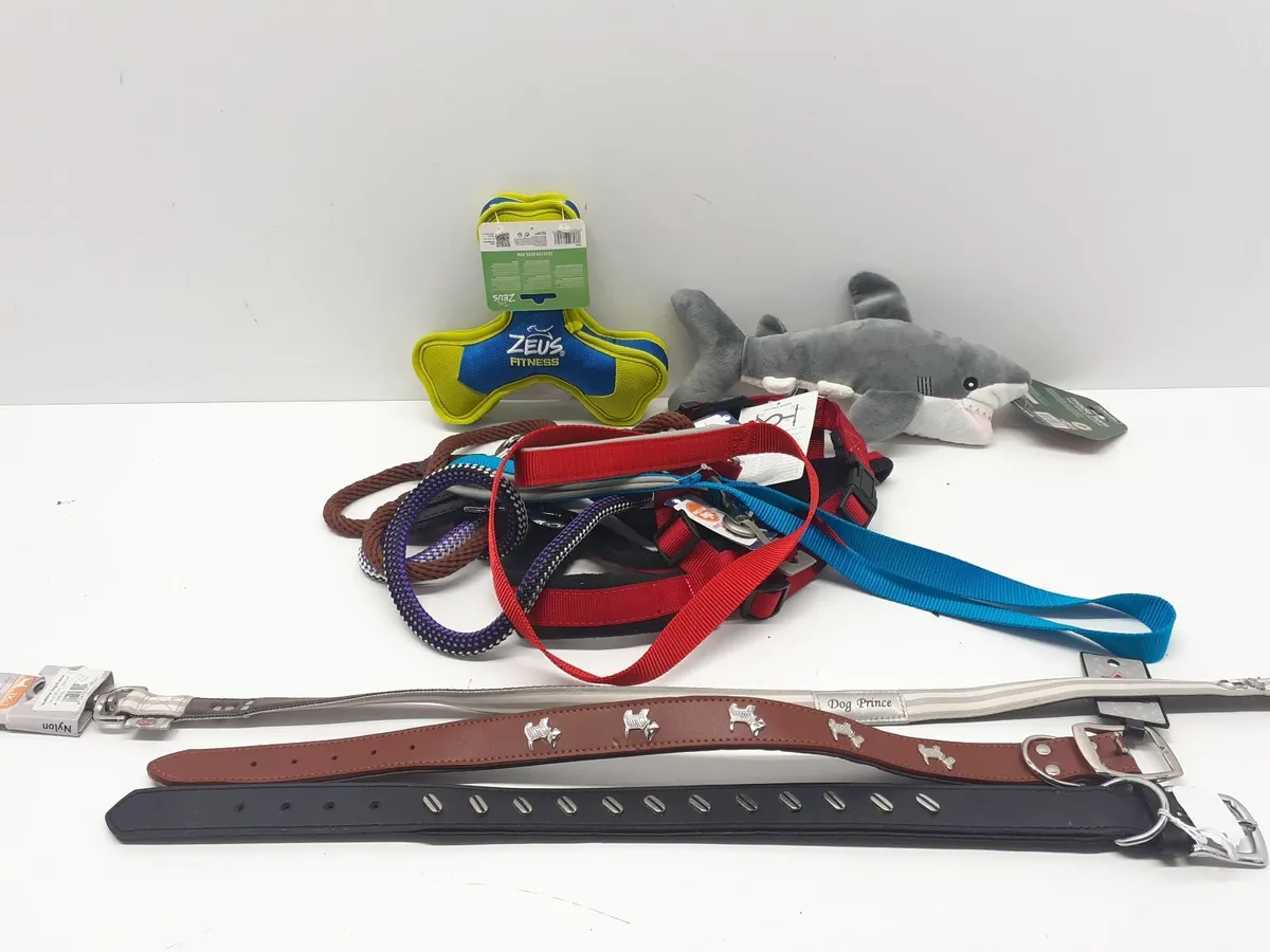 Online Auction Of A Goodie box & More! - Image 4