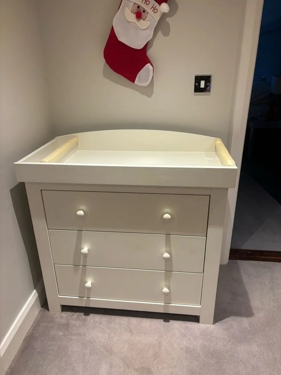 Mamas & Papas changing table - Image 2
