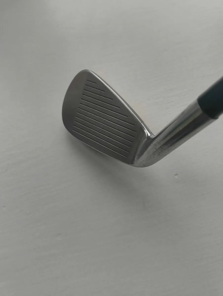 Mizuno utility 5 iron - Image 2