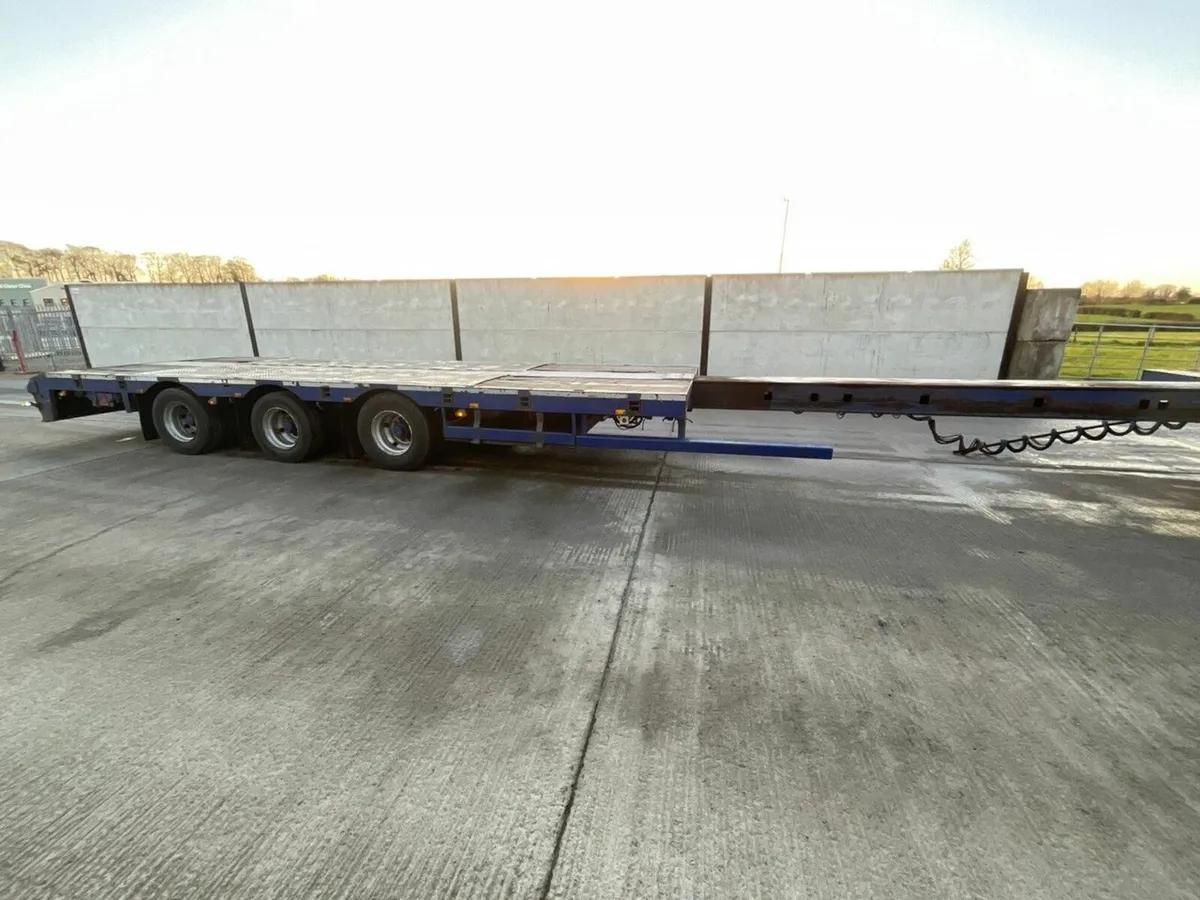NOOTEBOOM EXTENDABLE TRI AXLE LOW LOADER - Image 2
