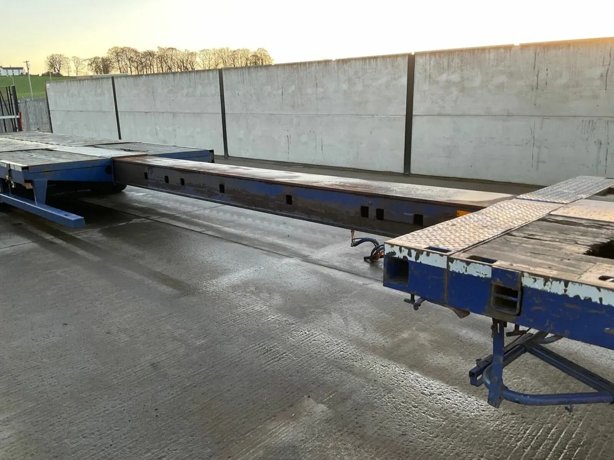 NOOTEBOOM EXTENDABLE TRI AXLE LOW LOADER - Image 4