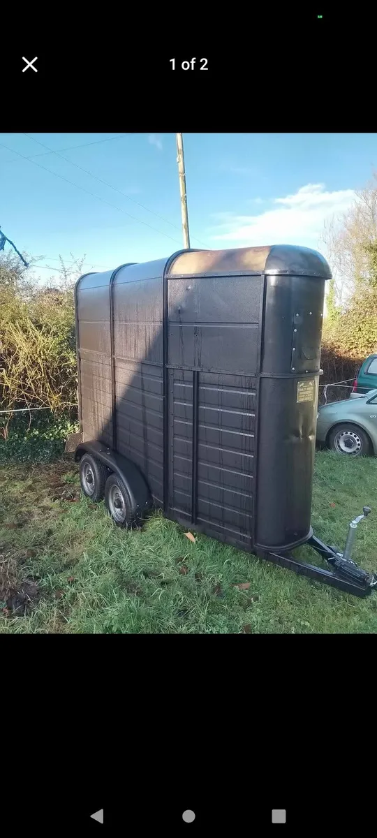 Single horse box trailer - Image 1