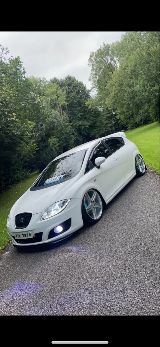 Seat Leon Mk2 Bagged - Image 1