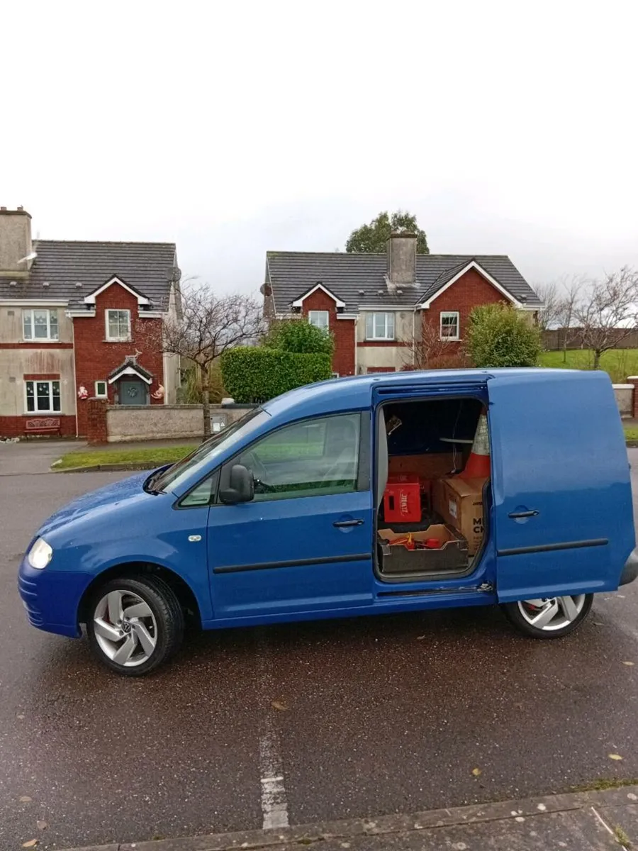 VW CADDY    NEW CVRT - Image 3