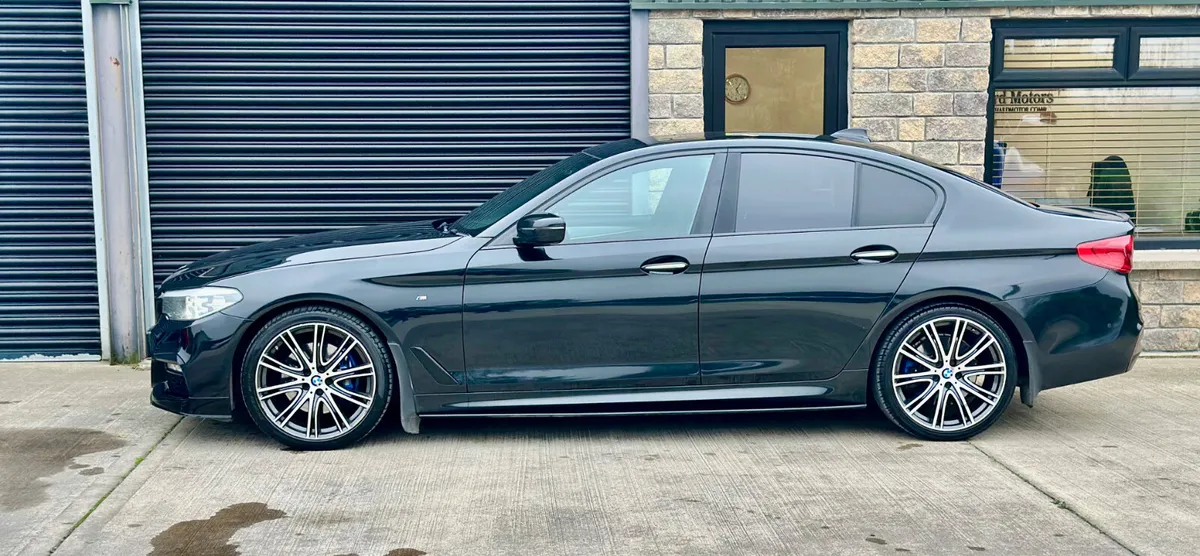 BMW 5-Series 2018, 530D M-Sport, Auto - Image 2