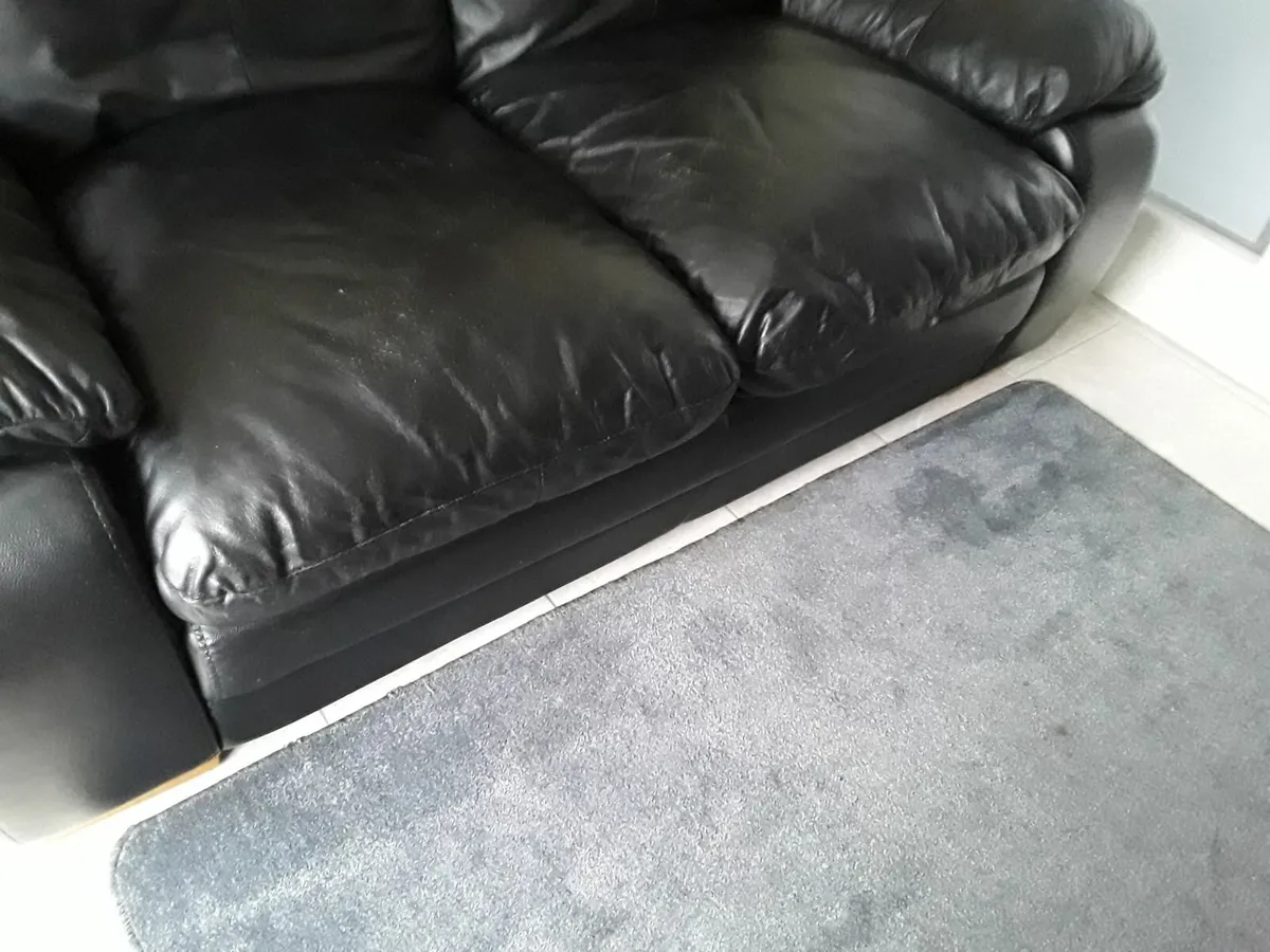 Couch - Image 3