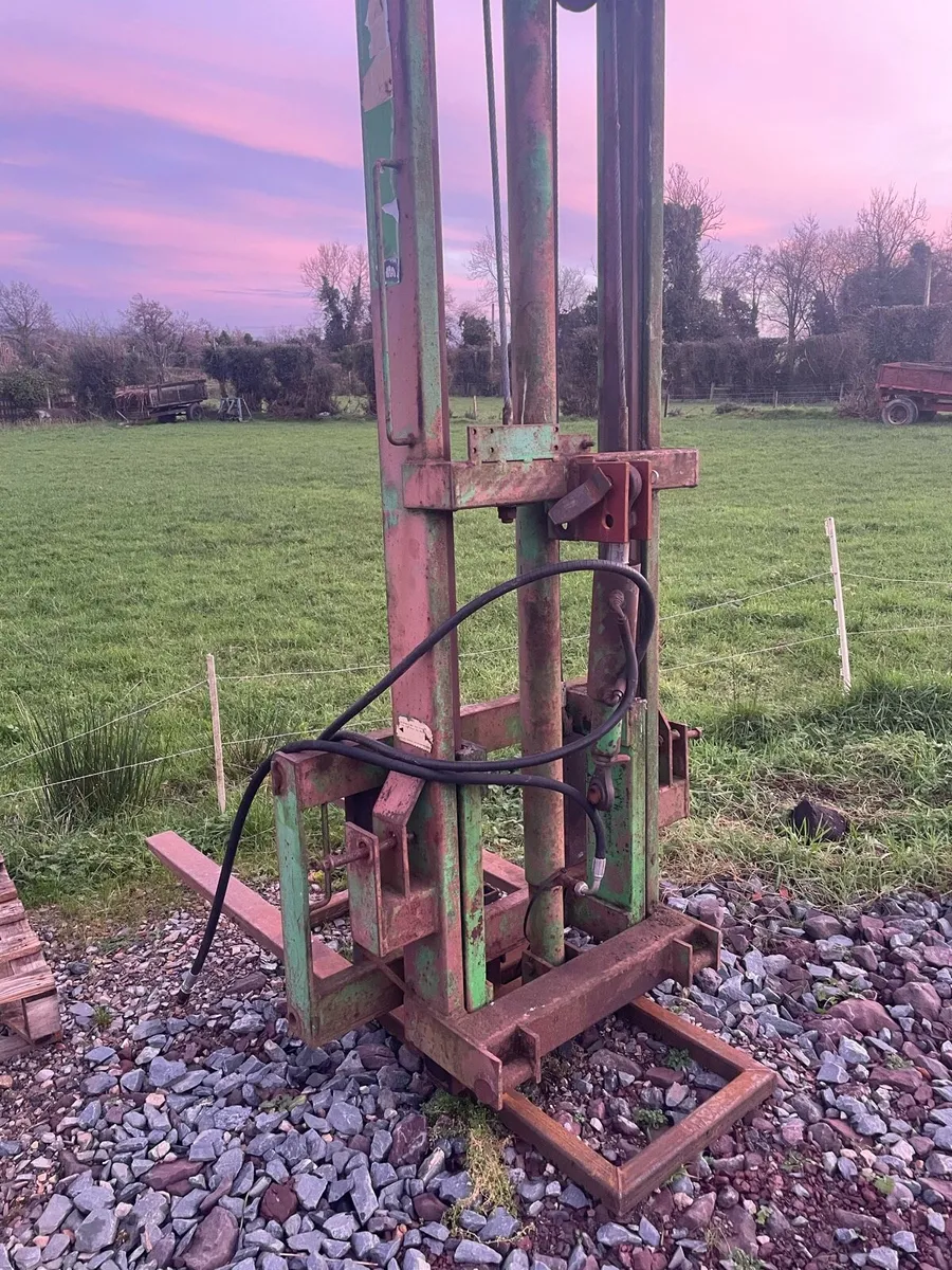 Forklift mast - Image 2