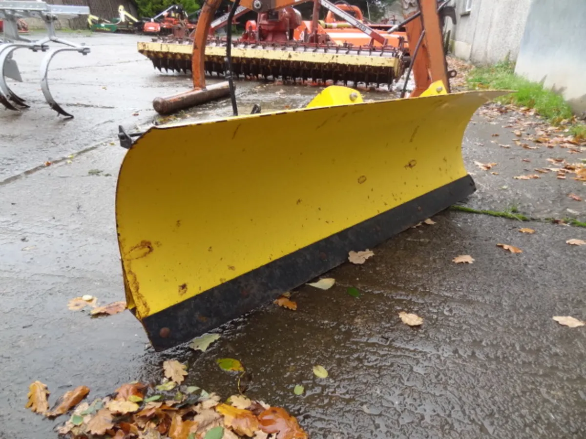 Moose 140 Quad Snow Plough Scraper - Image 2