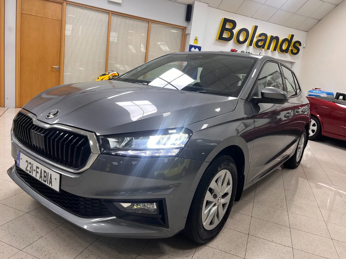 ONLY 9000Kms As New Now On Sale AMBITION 1.0 TSI 9 - Image 1