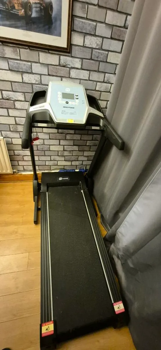 Treadmill - Image 2
