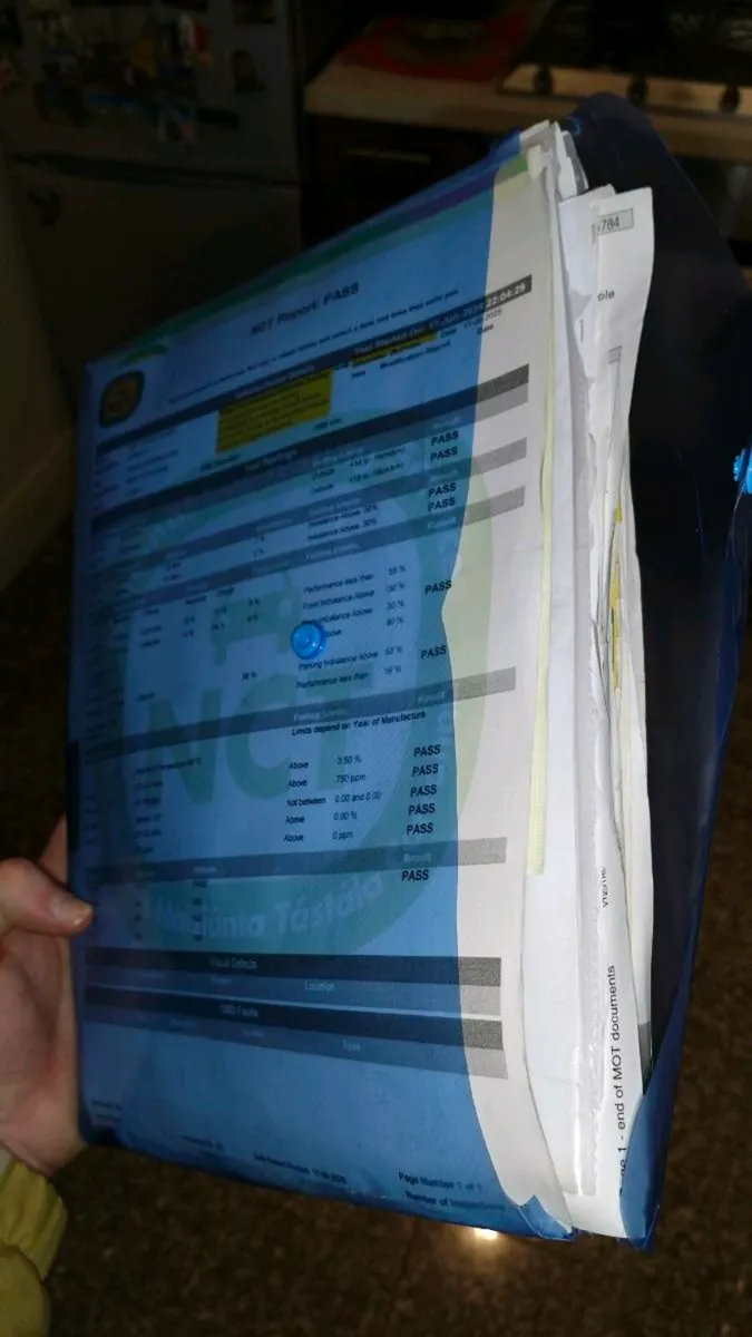 Mercedes W124 260E 1989 - Image 4