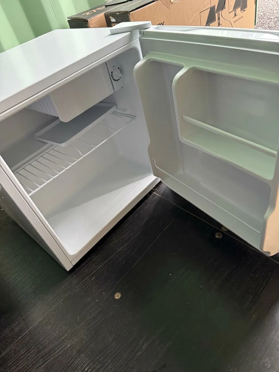 Small 63L fridge - Image 1