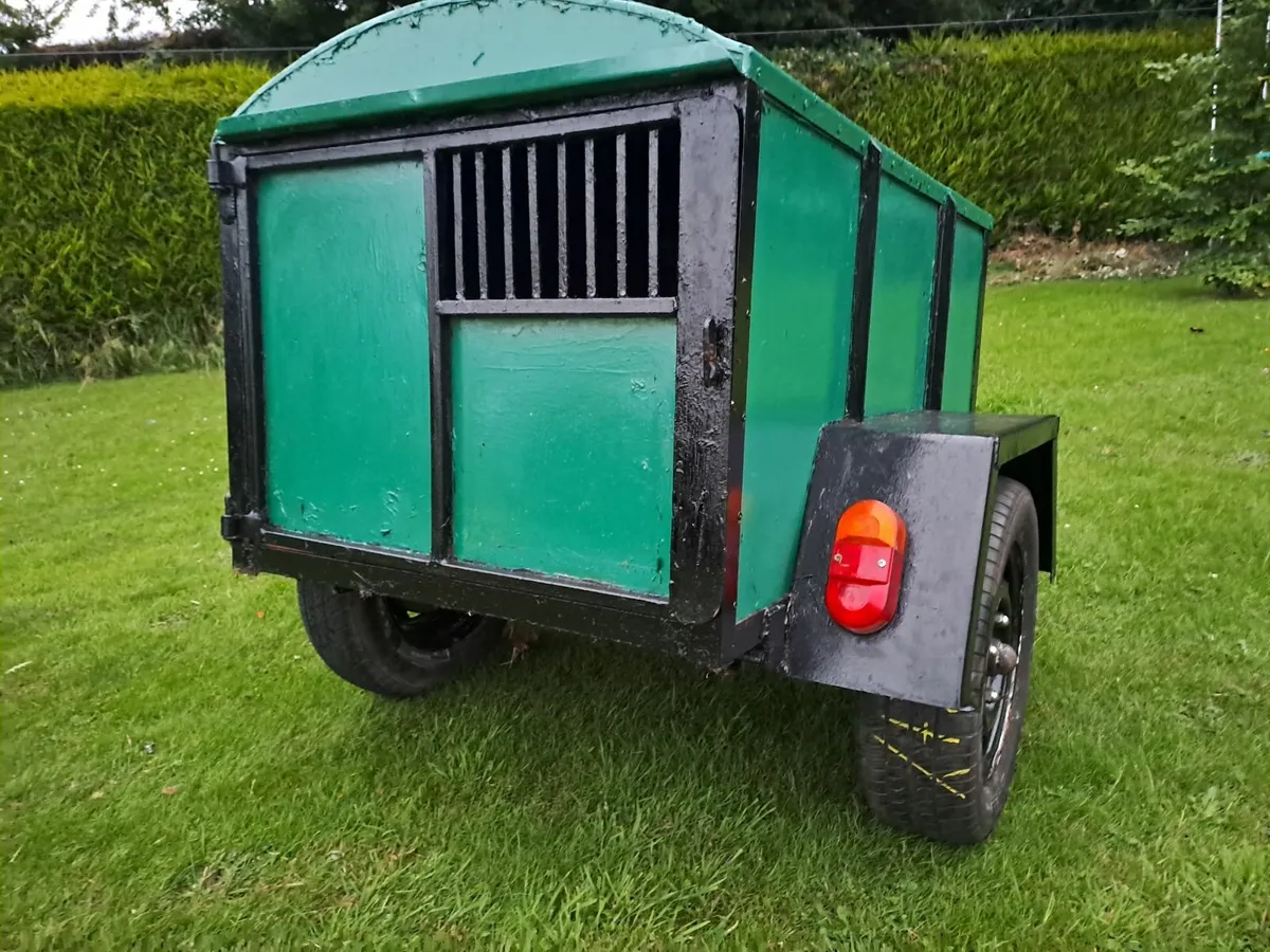 Dog Trailer - Image 1