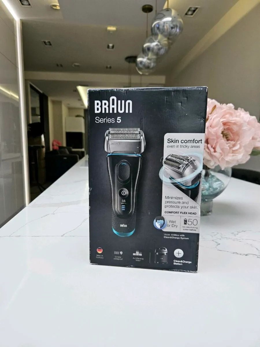 Braun series 5 clean and charge  station - Image 1