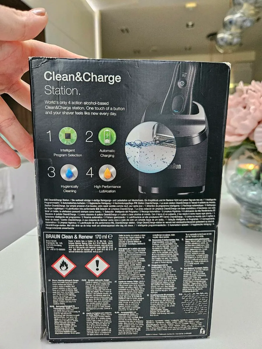 Braun series 5 clean and charge  station - Image 4