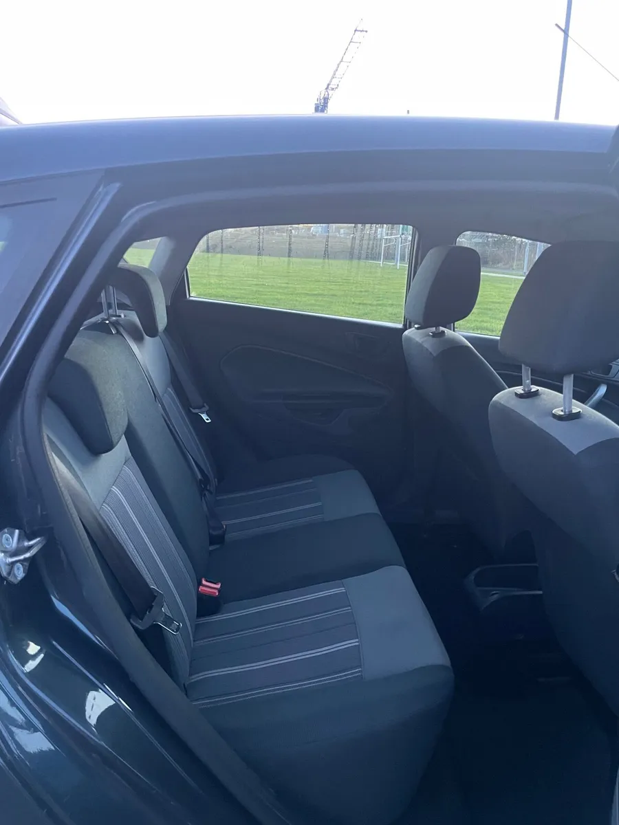 Ford Fiesta 2010 1.2 - Image 3