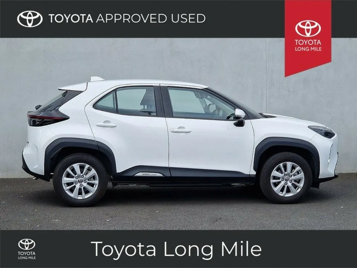 Toyota Yaris Cross 1.5 Hybrid Luna 5dr - Image 3