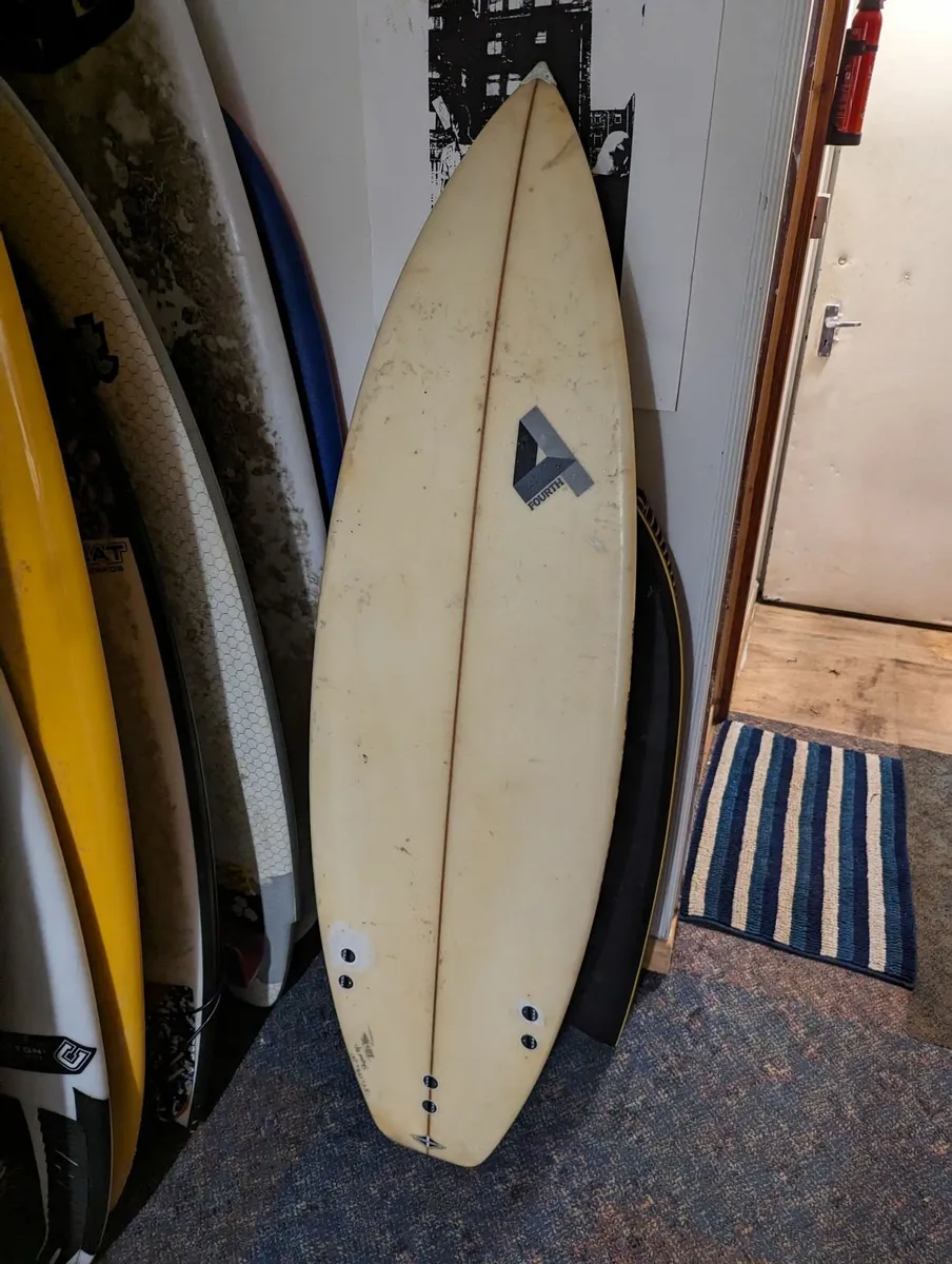 4th surfboard shortboard 5ft 7" - Image 2