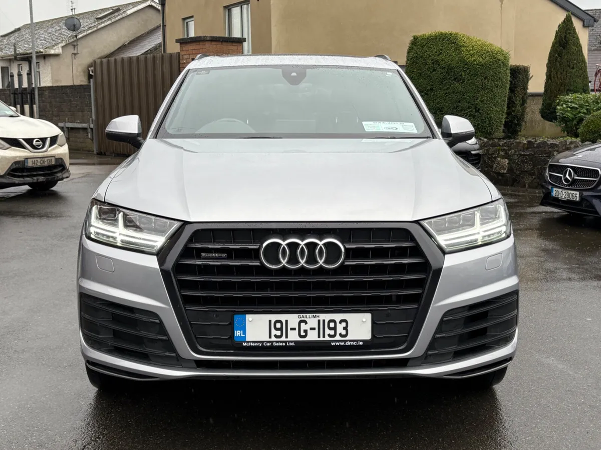 191 Audi Q7 S-Line 7 Seater Auto - Image 2