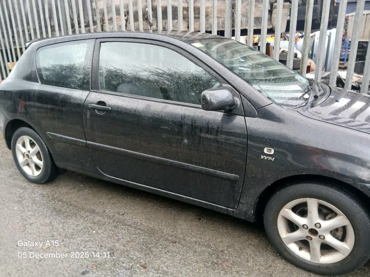 toyota corolla - Image 4