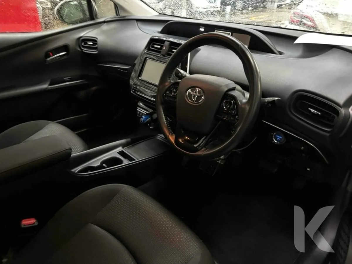 Toyota Prius TOYOTA SAFETY SENSE - CRUISE CONTROL - Image 3