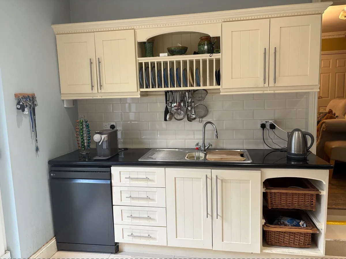 Solid wood Kitchen - Image 2