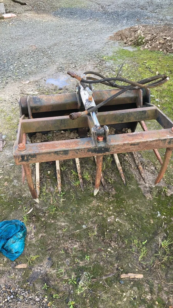 Silage Grab for a skidsteer 3ft - Image 1