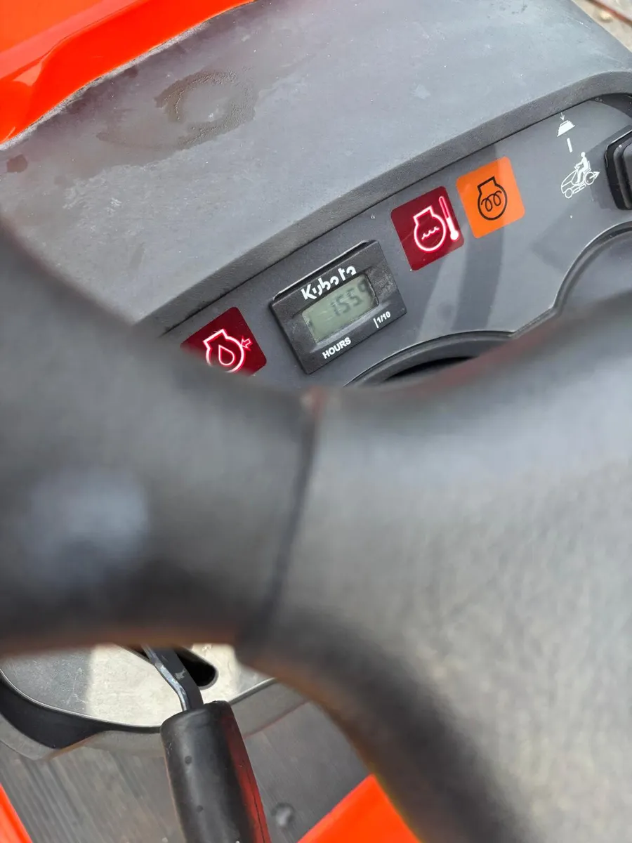 2022 Kubota GR2120 Side Discharge – 155 Hours - Image 3