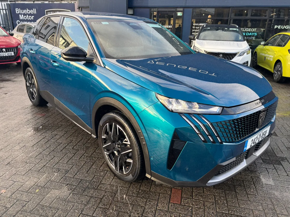 2024 Peugeot 3008 Allure Hybrid - Image 1