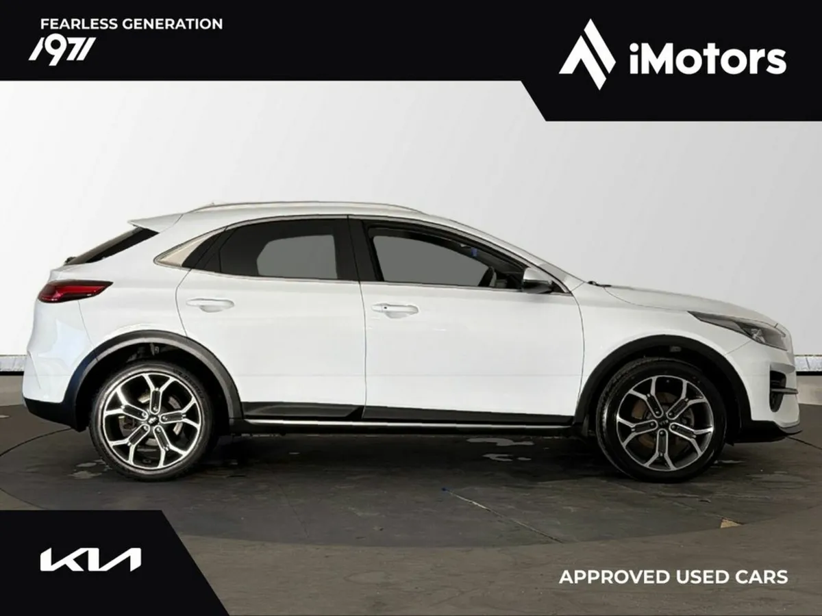 Kia XCeed Phev 5DR Auto - Image 2