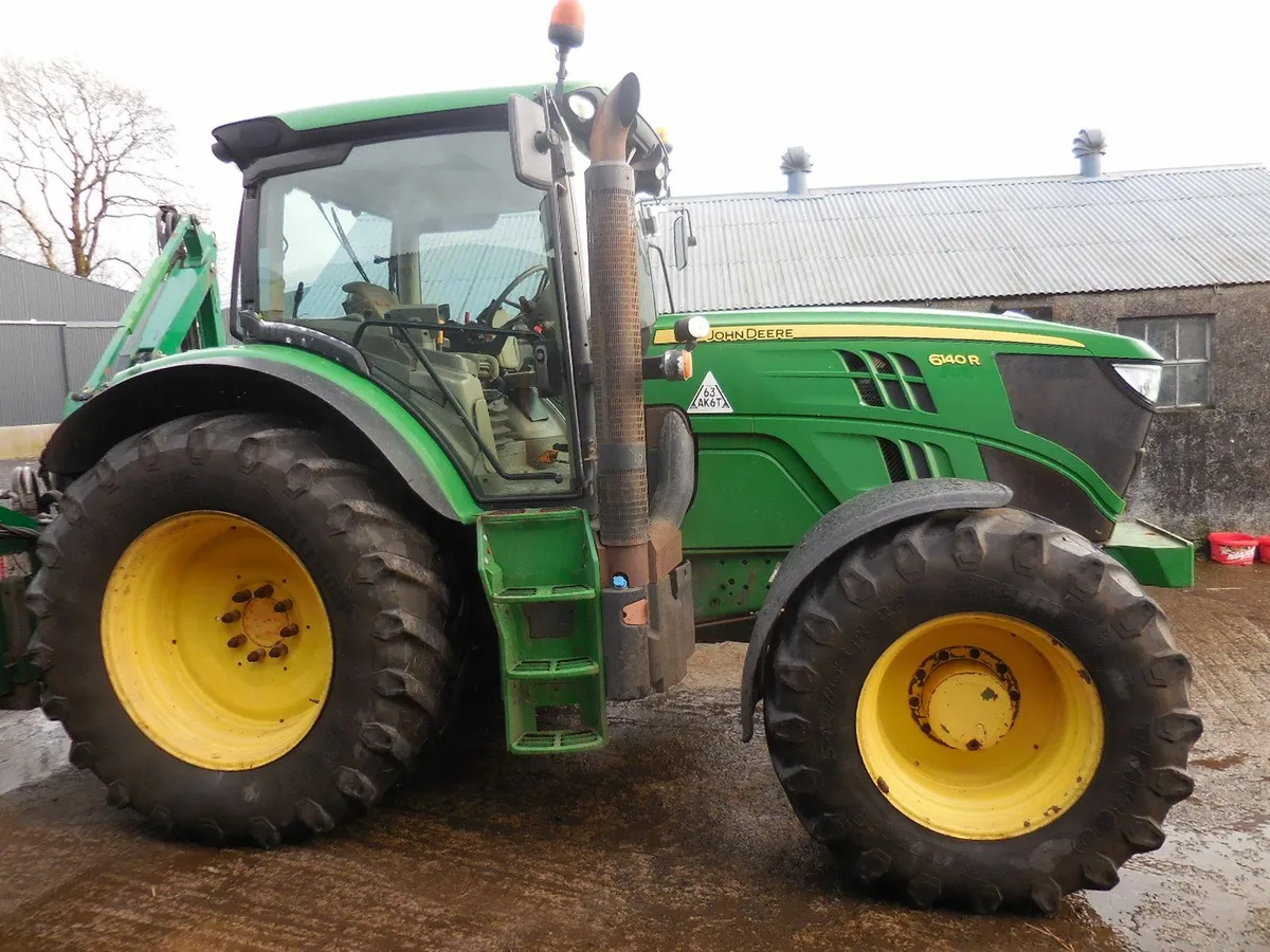 2015 JOHN DEERE 6140R - Image 3