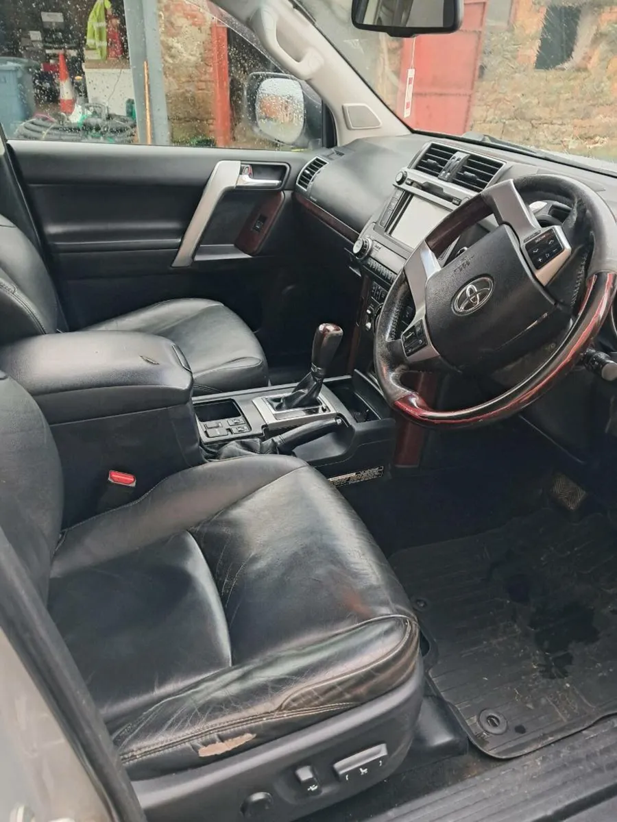 Toyota landcruiser - Image 3