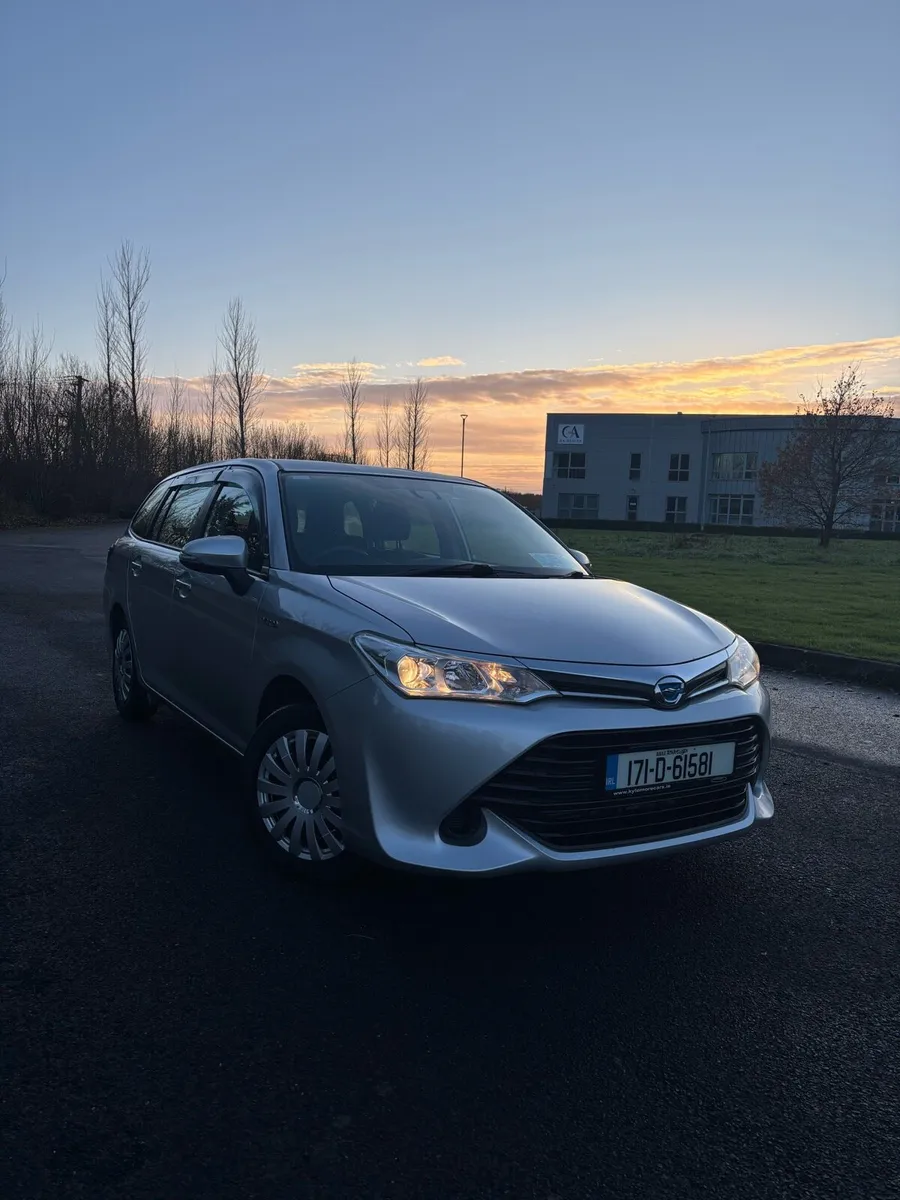 Toyota Corolla Fielder 1.5Hybrid AUTOMATIC - Image 2