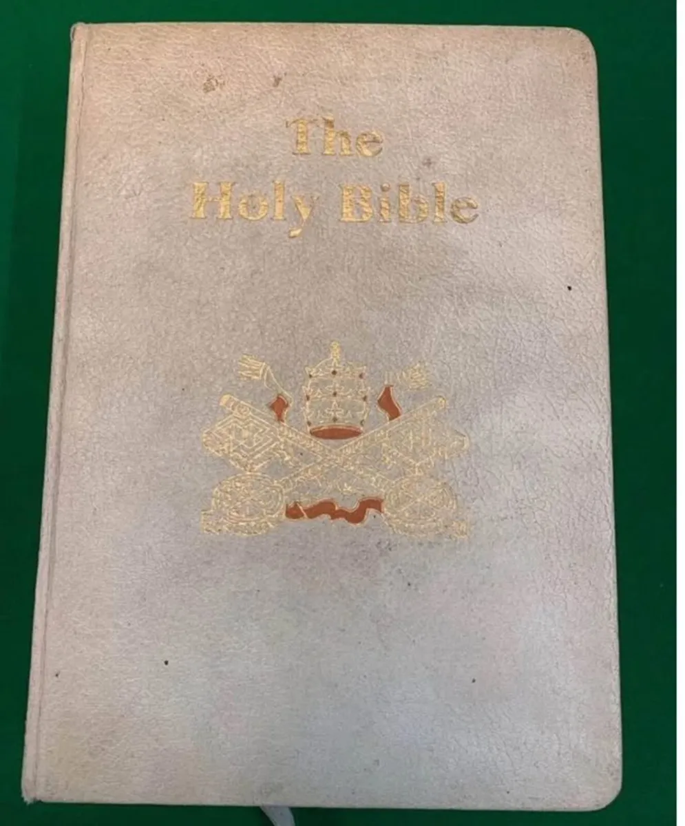 1958 Holy  Bible - Image 1