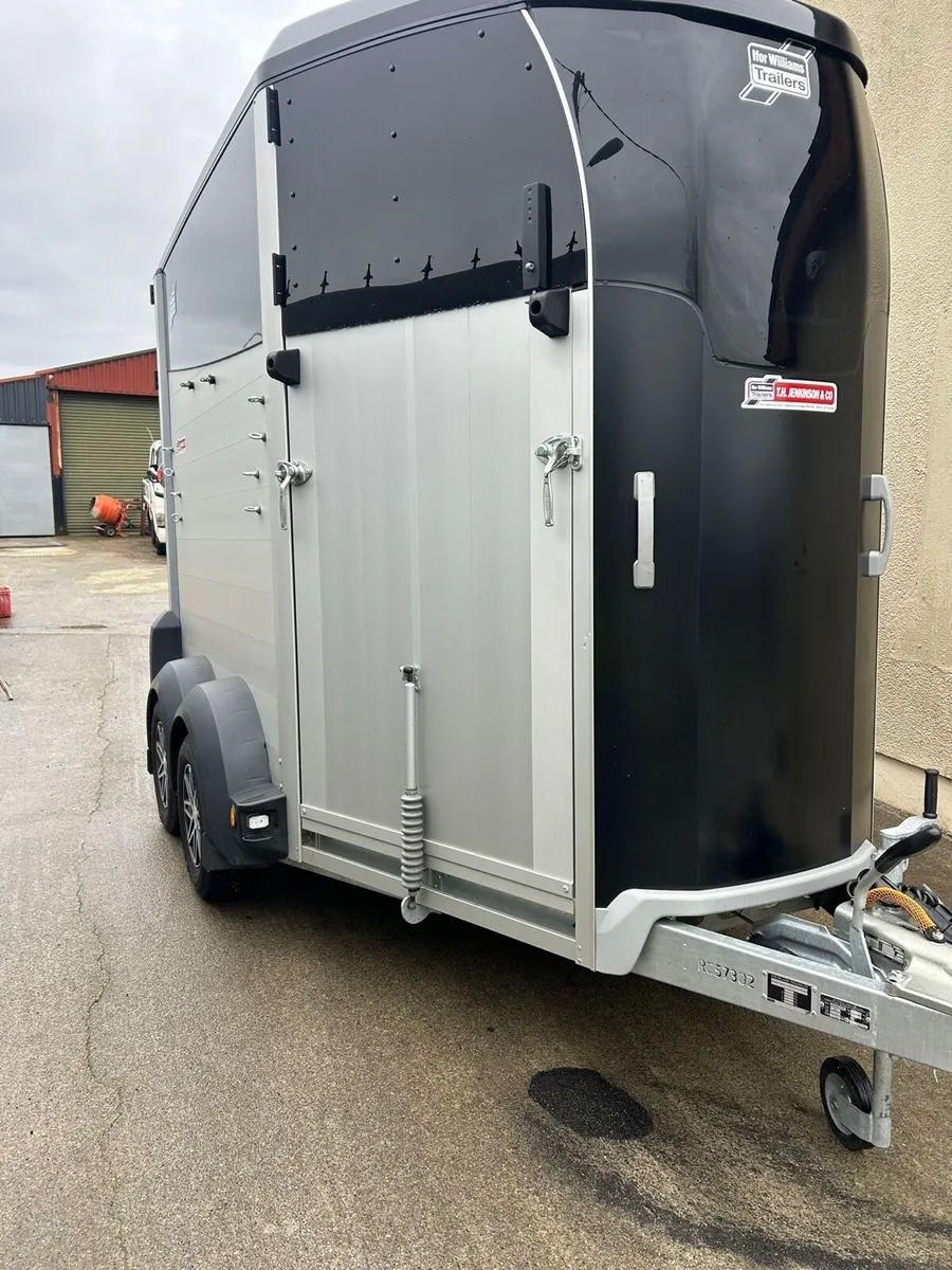 2025 Ifor Williams HBX 506 - Image 1