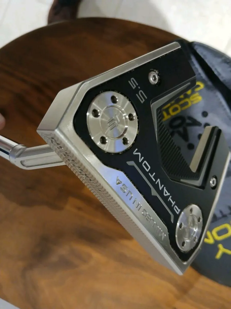 Scotty cameron phantom 5.5 putter - Image 3