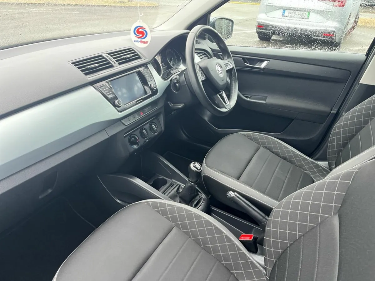 Skoda Fabia 1.0MPI 75HP Ambition - Image 3