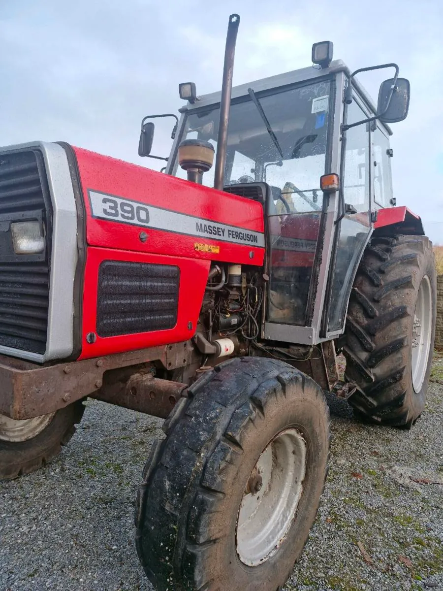 Massey 390 - Image 1
