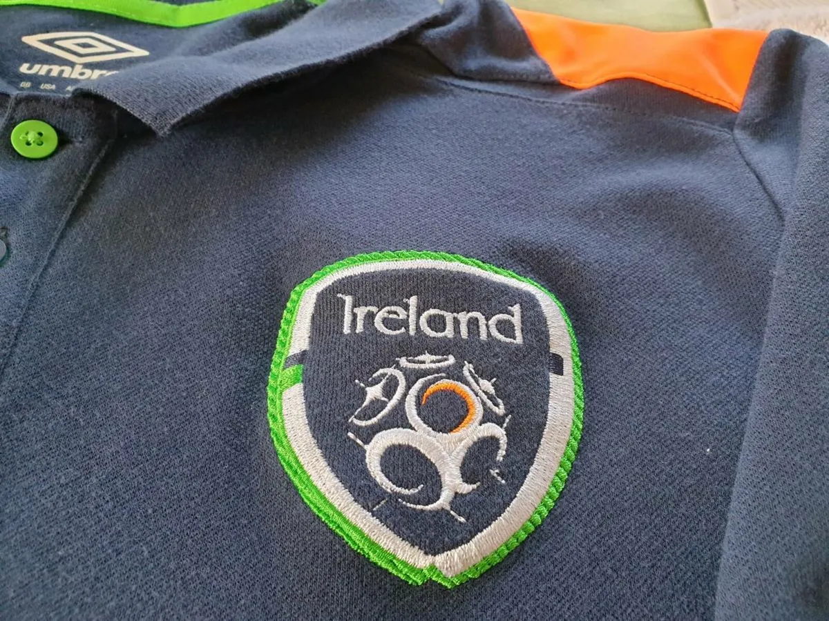 Ireland Football Polo Training Shirt 2015 to 2016 - Image 3