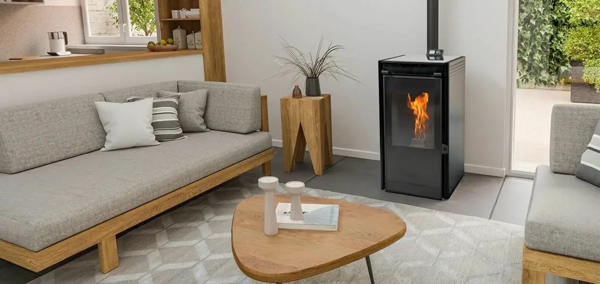 7.5kW compact black wood pellet stove - Image 2
